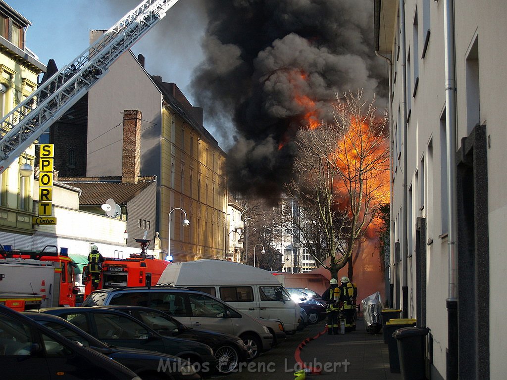 Feuer 4 Brand Gilden Brauerei Koeln Muelheim P129.JPG